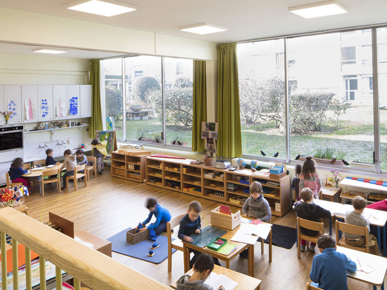 3 - 6 ans - École Montessori de Lyon
